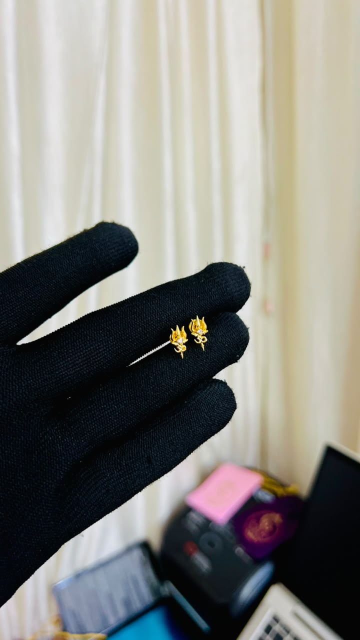 TRISHUL STUDS (PAIR)