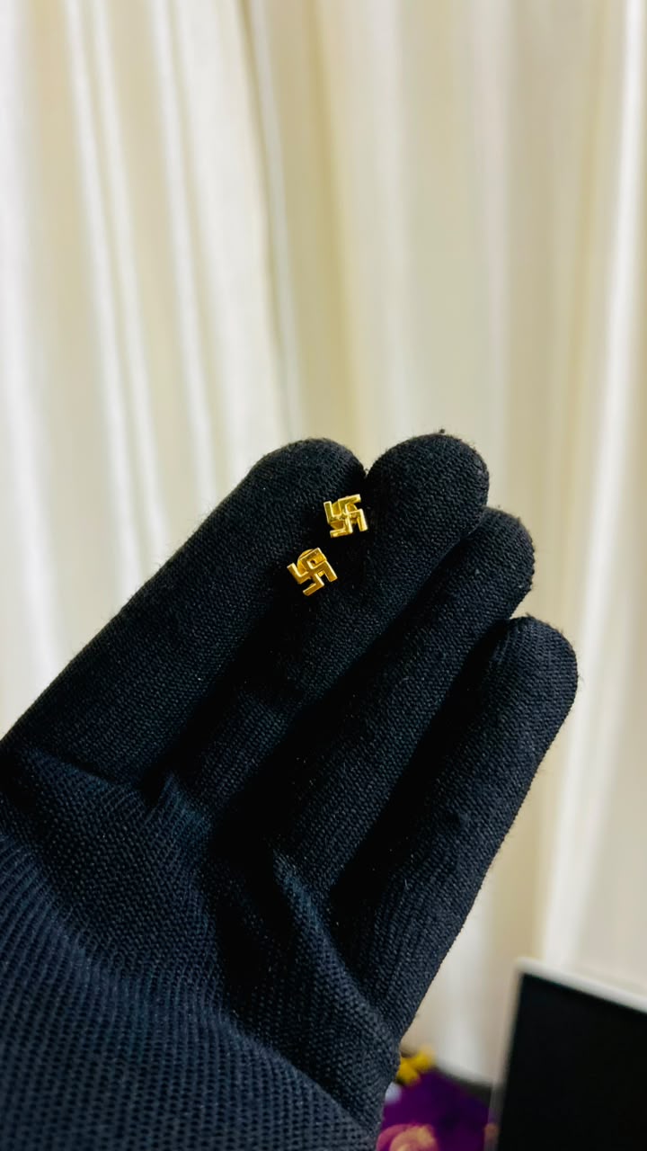 SWASTIK STUD (PAIR)