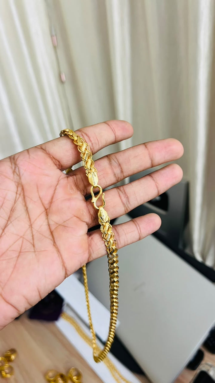 LOTUS CHAIN